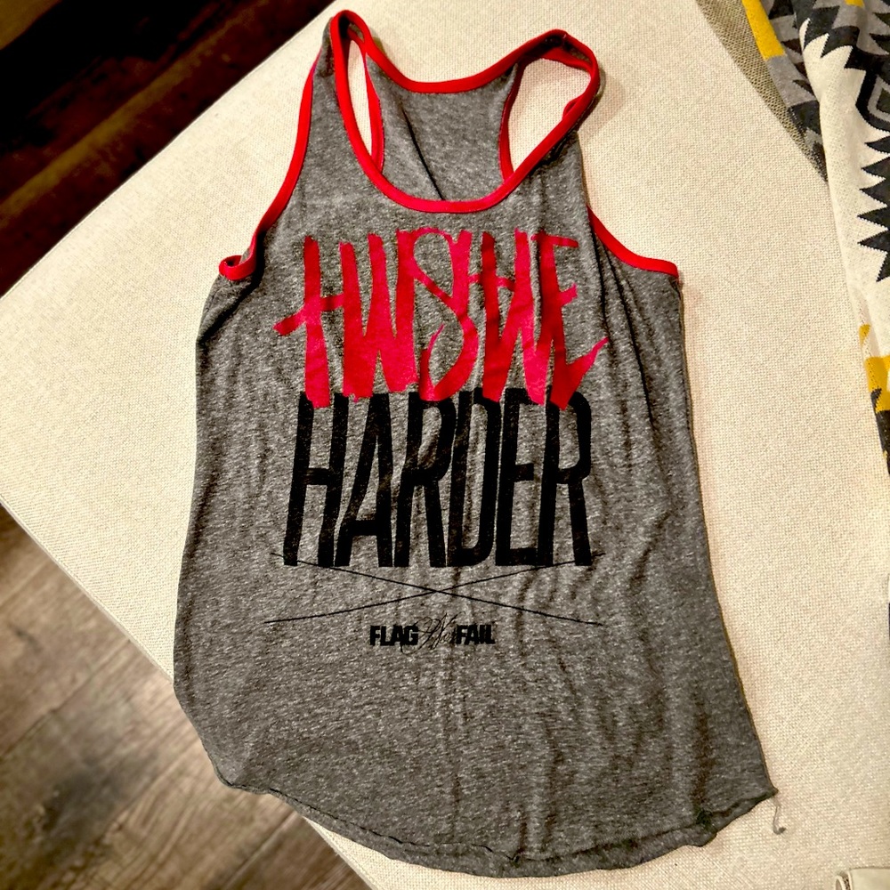 FLAG NOR FAIL TANK SIZE XL💪🏽🏋🏻‍♀️